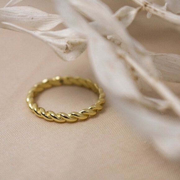 NWT Hailey Rope Ring // 14K Gold Vermeil (Size 7) - Picture 3 of 4